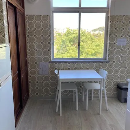 アパート Family Lisbon-estoril